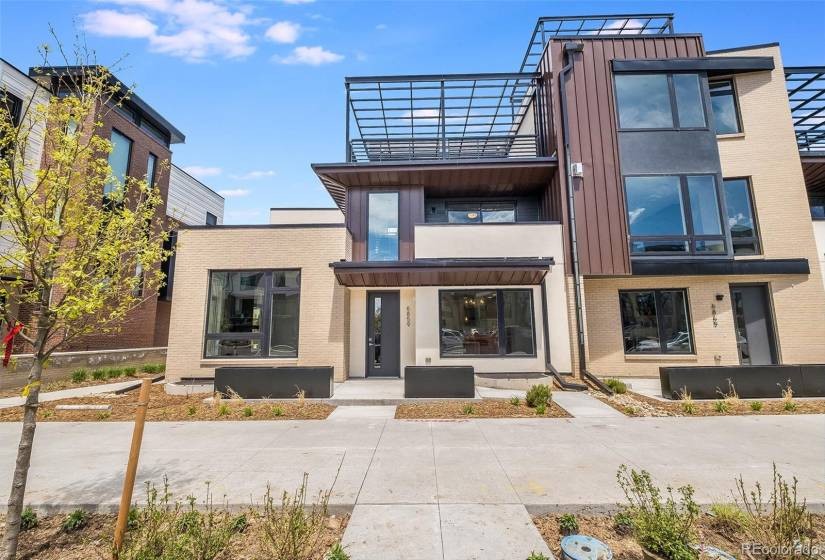 6930 Lowry Boulevard, Denver, Colorado 80230 - 4 Bedrooms, 5 Bathrooms, 3,764 Sqft Home For Sale - City Homes at Boulevard One - Price $1,794,914 - MLS 4790136