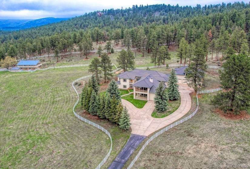 404 Thunder Road, Evergreen, Colorado 80439 - 6 Bedrooms, 6 Bathrooms, 9,303 Sqft Home For Sale - North Central Evergreen - Price $2,945,000 - MLS 7026611